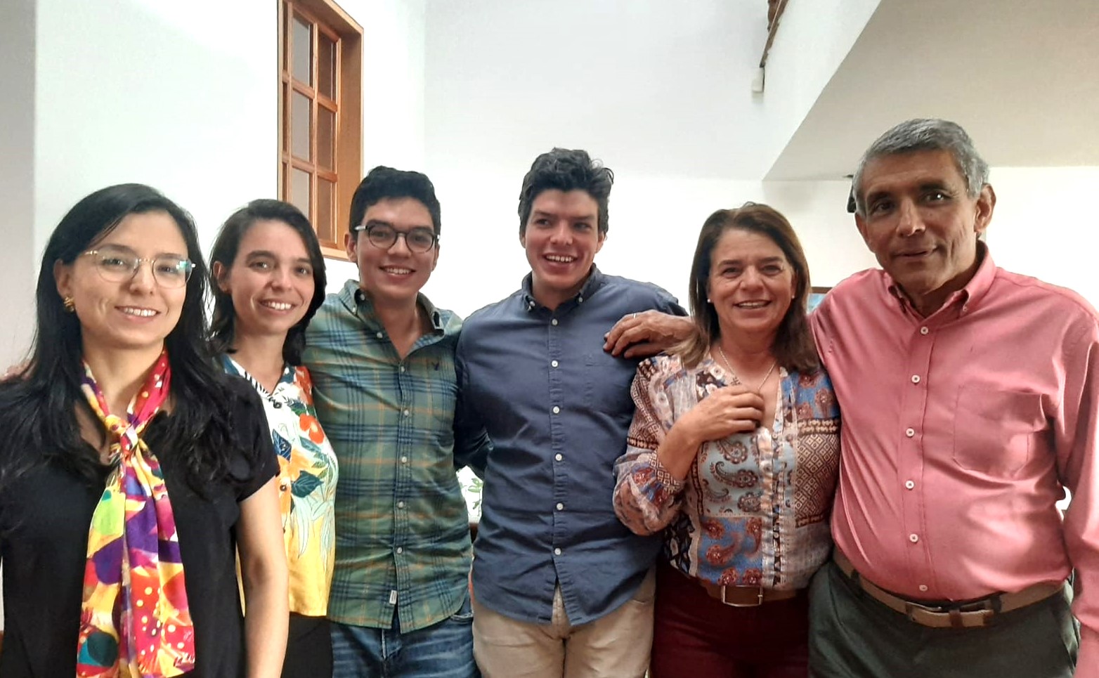 Felipe Pinilla (far right) with his family (l-r) daughter Laura, daughter Natalia, son Felipe, son Rodrigo, and wife Natalia.